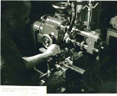 Milling machine in the Springfield Armory shop.